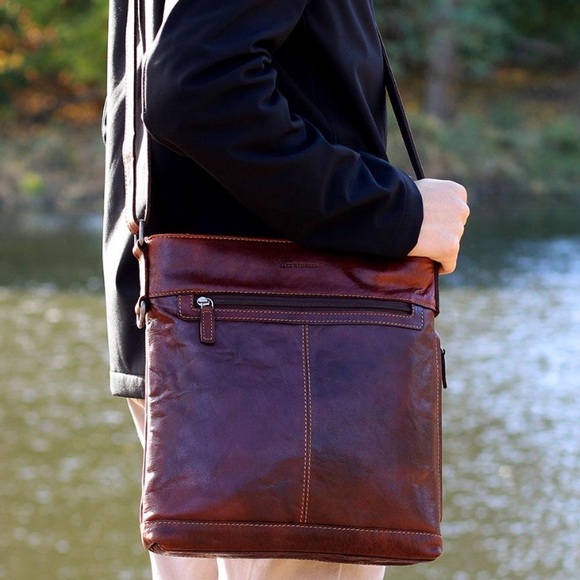 Jack Georges Fine Leather Handbags - 💕💕Jack George Crossbody